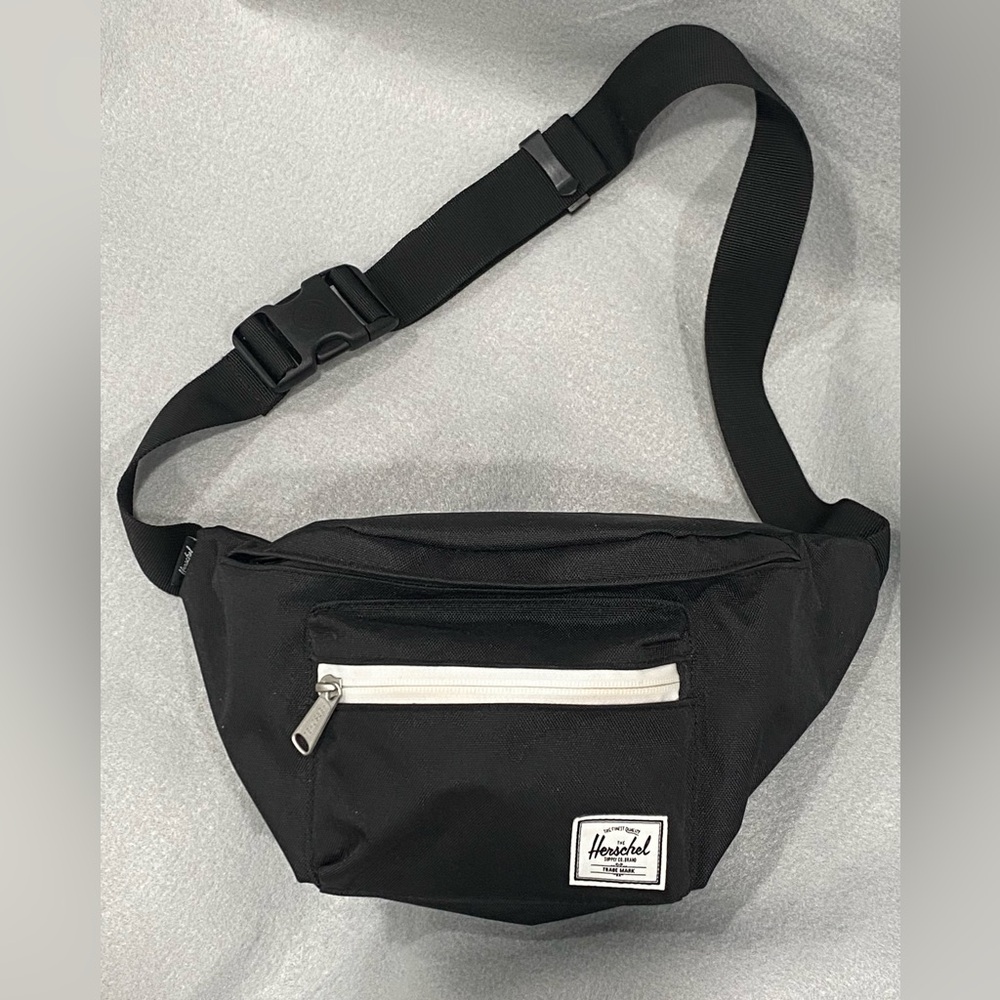 The Herschel Supply Co. Pop Quiz Fanny Pack/Belt Bag, 100% Recycled Body - Picture 2 of 12